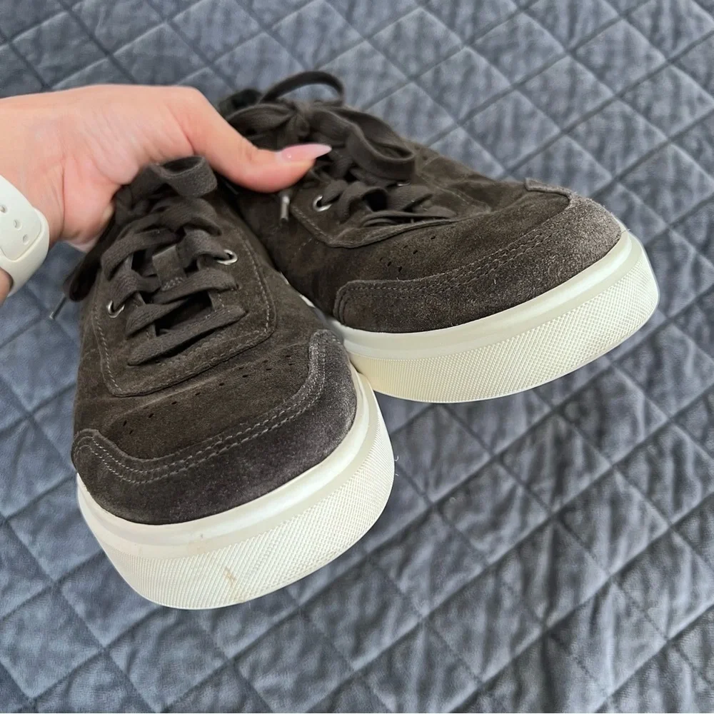 Vince Shoes Mens Size 9 Gray Suede Low Top Sneakers Leather Trim Casual Comfort - Picture 9 of 10